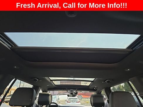 Used 2023 Jeep Wagoneer Series II AWD/4WD image 8