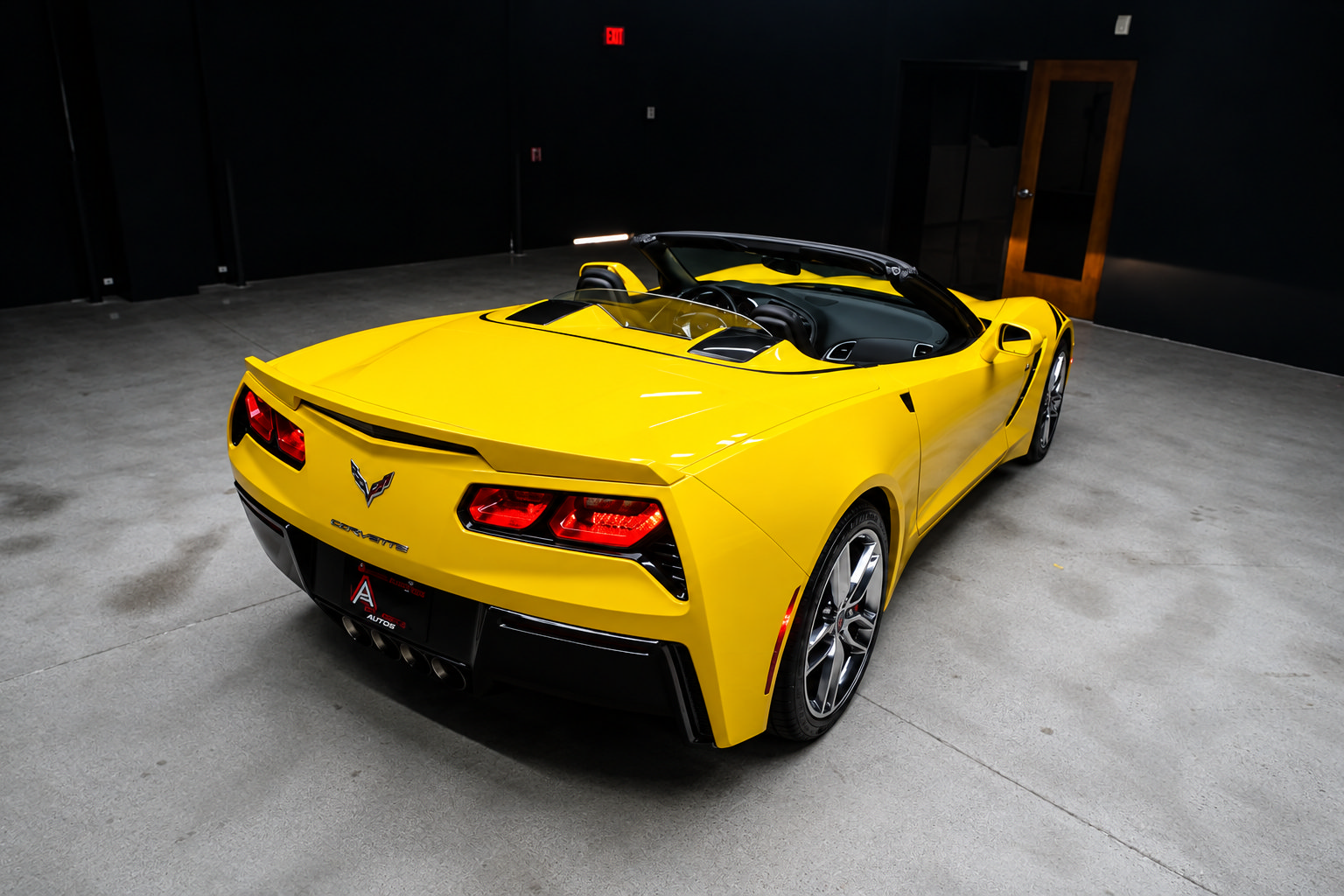 Used 2015 Chevrolet Corvette Stingray Convertible w/ 3LT Preferred Equipment Group RWD image 10