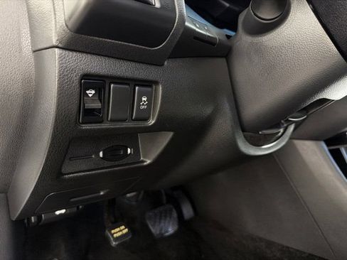 Used 2011 Nissan Altima 2.5 S FWD image 12