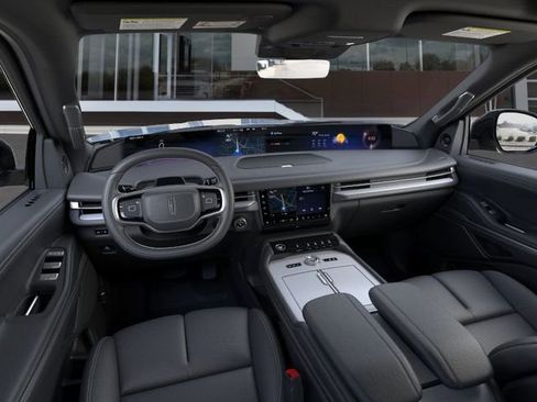 New 2025 Lincoln Navigator Reserve w/ Jet Appearance Package AWD/4WD image 9