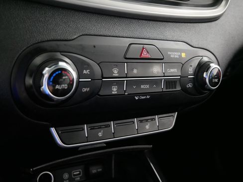 Used 2017 Kia Sorento EX w/ EX Advanced Touring Package image 23