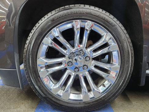 Used 2020 Cadillac Escalade Luxury w/ LPO, Radiant Package image 70