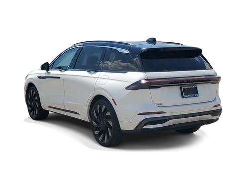 Certified 2024 Lincoln Nautilus Black Label w/ Jet Appearance Package (87T) AWD/4WD image 4