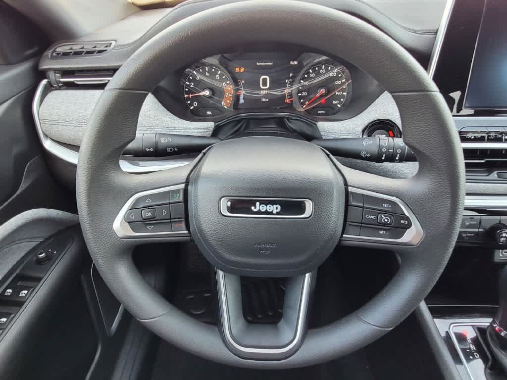 Used 2025 Jeep Compass Sport AWD/4WD image 19