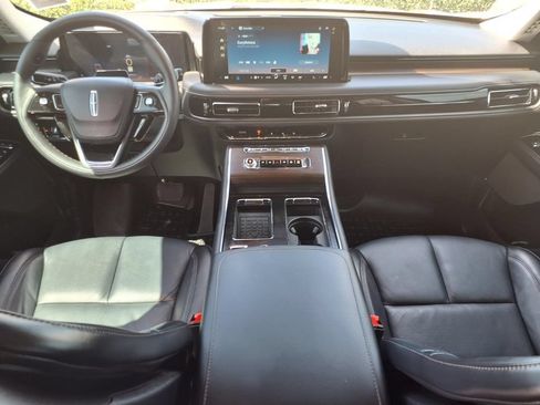 Used 2025 Lincoln Aviator Reserve w/ Jet Appearance Package RWD image 9