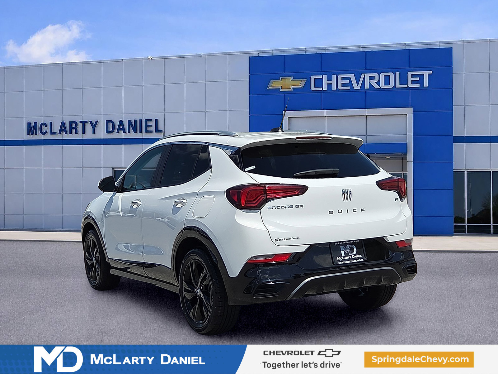 Certified 2024 Buick Encore GX Sport Touring FWD image 4