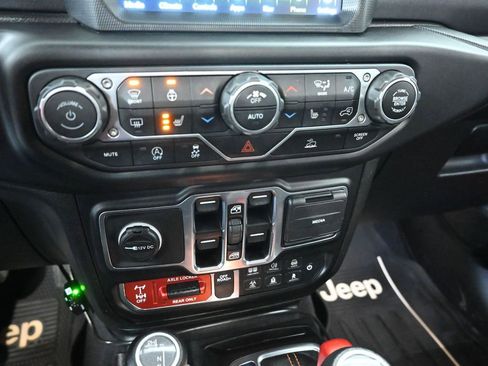 Used 2021 Jeep Gladiator Mojave image 20