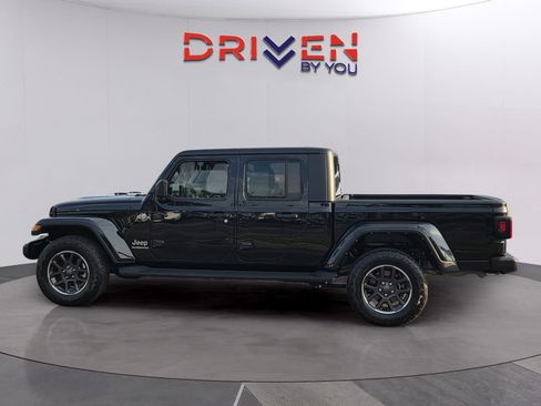 Used 2022 Jeep Gladiator Overland w/ Popular Equipment Package AWD/4WD image 2