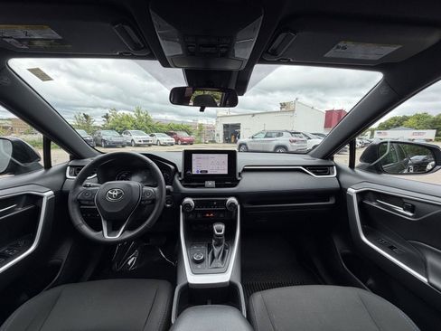 Used 2023 Toyota RAV4 SE w/ Convenience Package AWD/4WD image 27