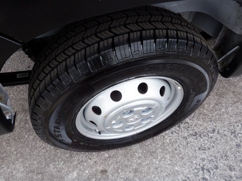 Used 2023 RAM ProMaster 2500 FWD image 7
