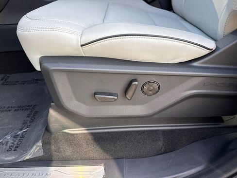 New 2026 Ford Expedition Max Platinum image 10