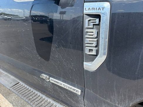Used 2019 Ford F350 Lariat w/ Lariat Value Package AWD/4WD image 5