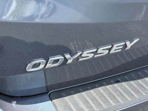 Used 2025 Honda Odyssey EX-L image 10