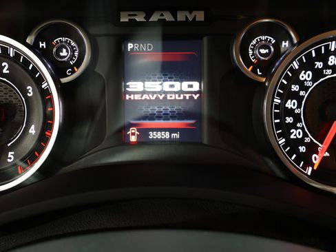 Used 2019 RAM 3500 Big Horn image 24