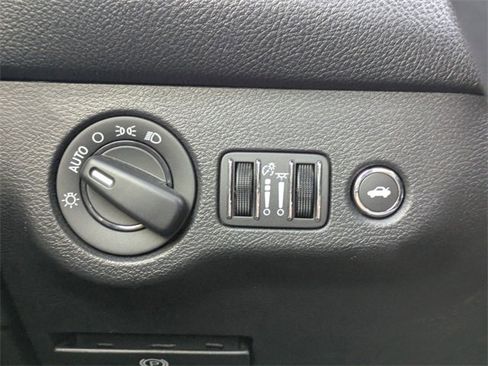 Used 2019 Dodge Challenger SRT Hellcat w/ Plus Package image 27