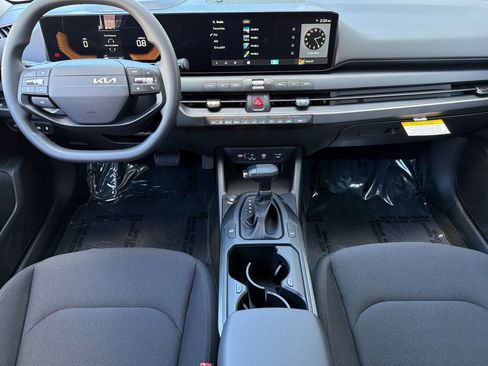 New 2026 Kia K4 FWD image 10