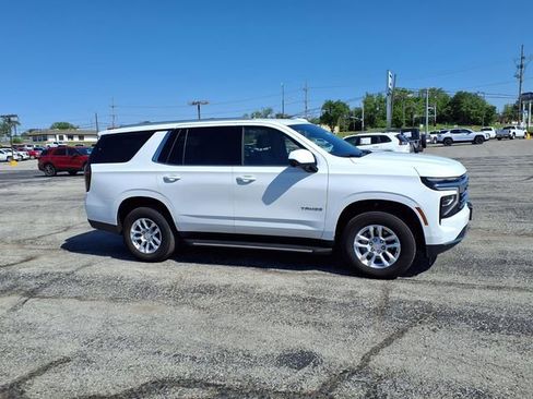 Used 2025 Chevrolet Tahoe LT AWD/4WD image 14