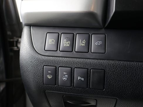 Used 2014 Toyota Highlander Limited Platinum image 34