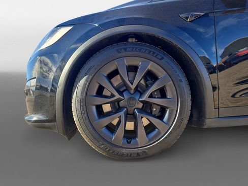 Used 2022 Tesla Model X image 15