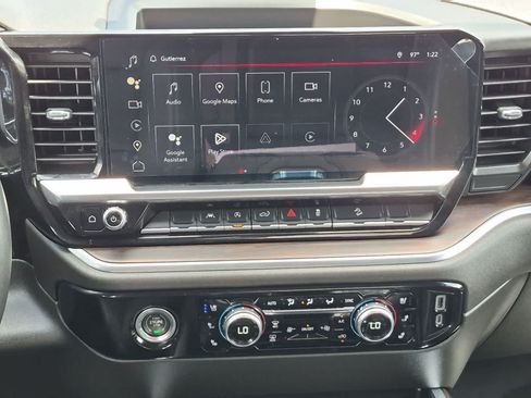 Used 2022 GMC Sierra 1500 SLT AWD/4WD image 13