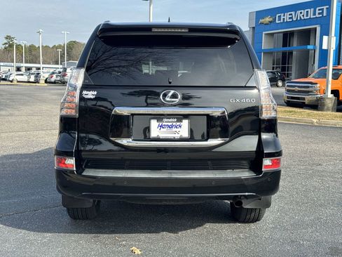 Used 2016 Lexus GX 460 image 9