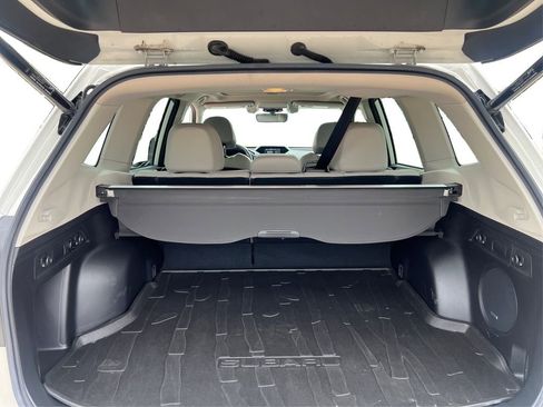 Used 2020 Subaru Forester Limited image 14