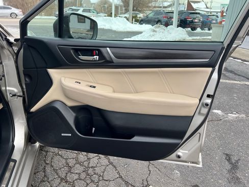 Used 2018 Subaru Legacy 3.6R Limited image 34