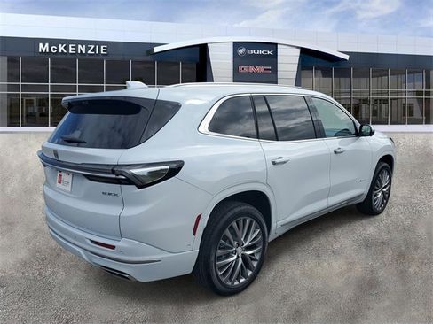New 2026 Buick Enclave Avenir w/ Super Cruise Package image 4