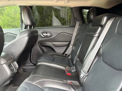 Used 2015 Jeep Cherokee Limited AWD/4WD image 6