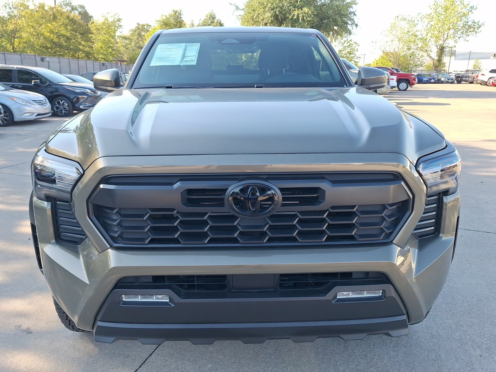 Used 2025 Toyota Tacoma TRD Off-Road AWD/4WD image 9