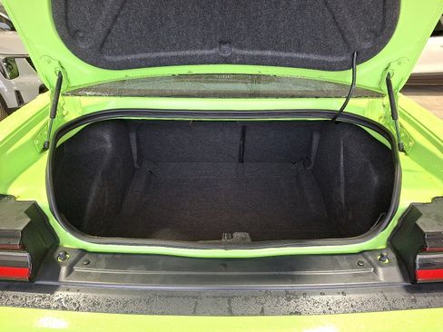 Used 2015 Dodge Challenger R/T w/ Quick Order Package 28B R/T image 28