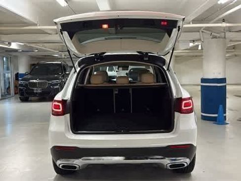 Used 2022 Mercedes-Benz GLC 300 4MATIC image 8