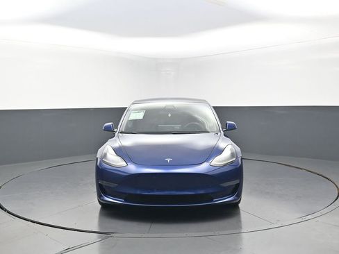Used 2022 Tesla Model 3 Standard Range RWD image 3