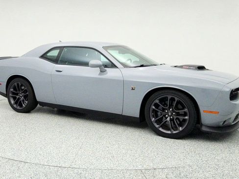 Used 2022 Dodge Challenger R/T Scat Pack w/ Shaker Package image 3