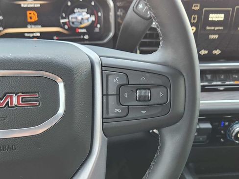 Used 2026 GMC Sierra 2500 SLT w/ SLT Premium Package AWD/4WD image 19