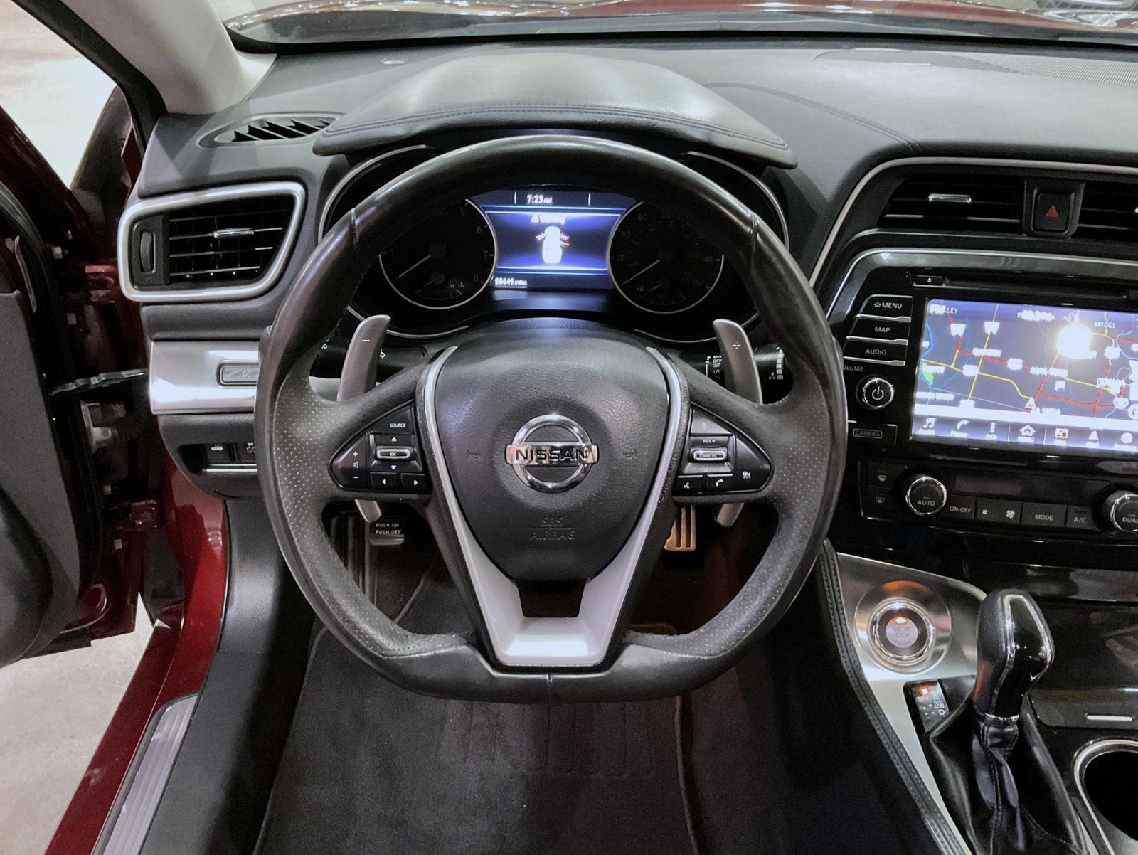 Used 2016 Nissan Maxima SR FWD image 11