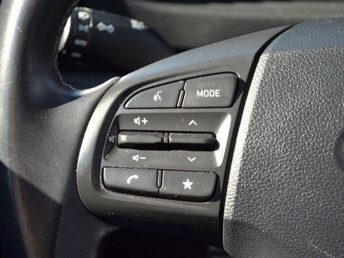 Used 2024 Hyundai Venue SEL image 20