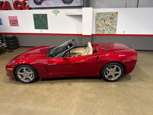 Used 2008 Chevrolet Corvette Convertible w/ Preferred Equipment Group RWD image 81