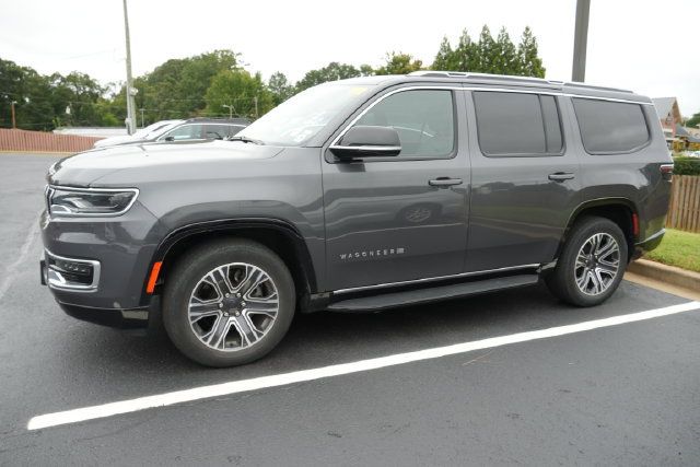 Used 2024 Jeep Wagoneer Series II w/ Flexible Seating Group AWD/4WD image 9