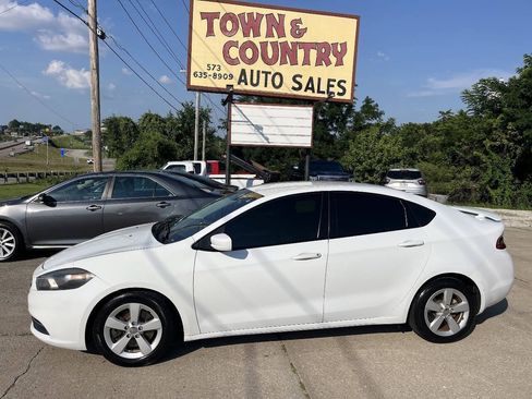 Used 2016 Dodge Dart SXT FWD image 3