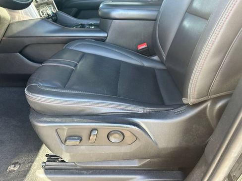 Used 2023 Chevrolet Suburban RST AWD/4WD image 24