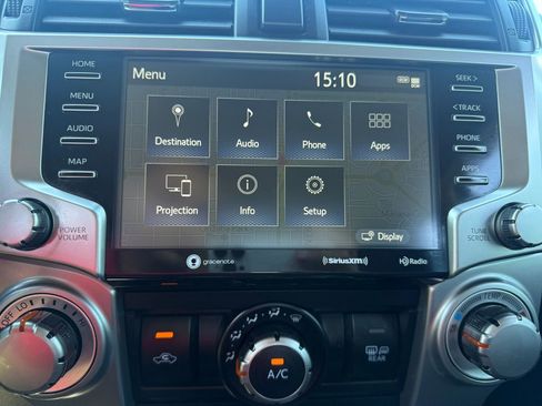 Used 2020 Toyota 4Runner SR5 image 21