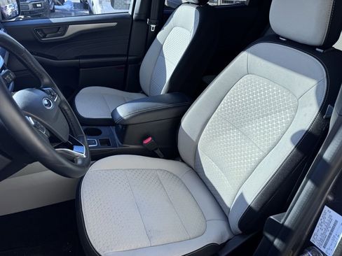 Used 2024 Ford Escape Active w/ Tech Pack #1 image 9