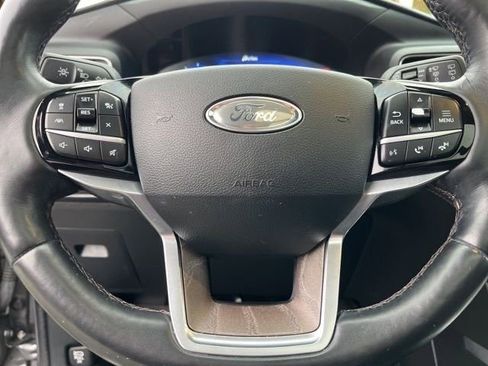 Used 2021 Ford Explorer Platinum w/ Equipment Group 601A image 12