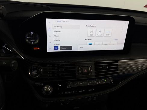 Used 2023 Lexus LS 500 w/ Interior Upgrade Package RWD image 15