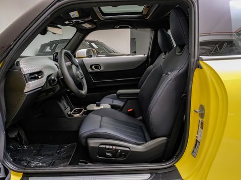 Used 2025 MINI Cooper S FWD image 4