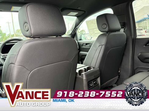 Used 2025 Chevrolet Colorado Trail Boss image 16