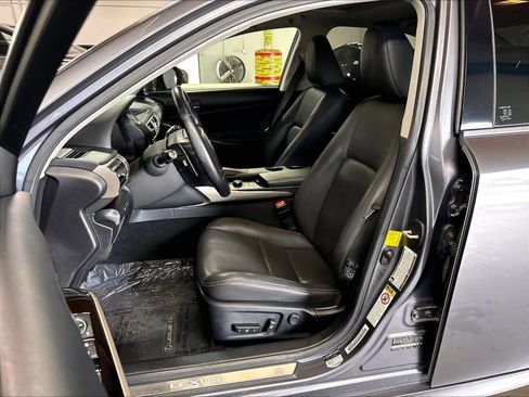 Used 2015 Lexus IS 250 w/ Navigation System Package RWD image 26