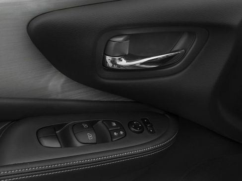 Used 2017 Nissan Murano SV image 23