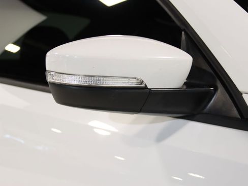 Used 2012 Volkswagen Beetle 2.5 FWD image 8